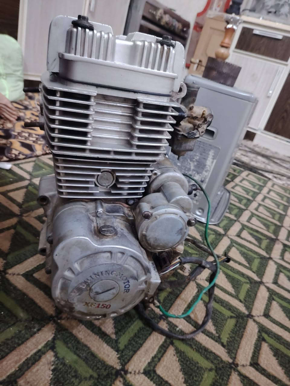 سلام عليكم ممكين مال ستوت الحجم 200 تجفيت جديد بس بستم العنوان حله شارع 80 كربلا *********** السعر 75 وبها مجال قليل
