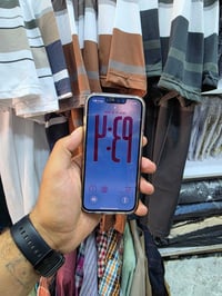 جهاز ايفون  13عادي للبيع  بي فطور بالضهر..وفيس ادي متوقف.. الجهازلاداخ...
