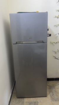 ثلاجة فنگيس • نظيفة • حي سومر