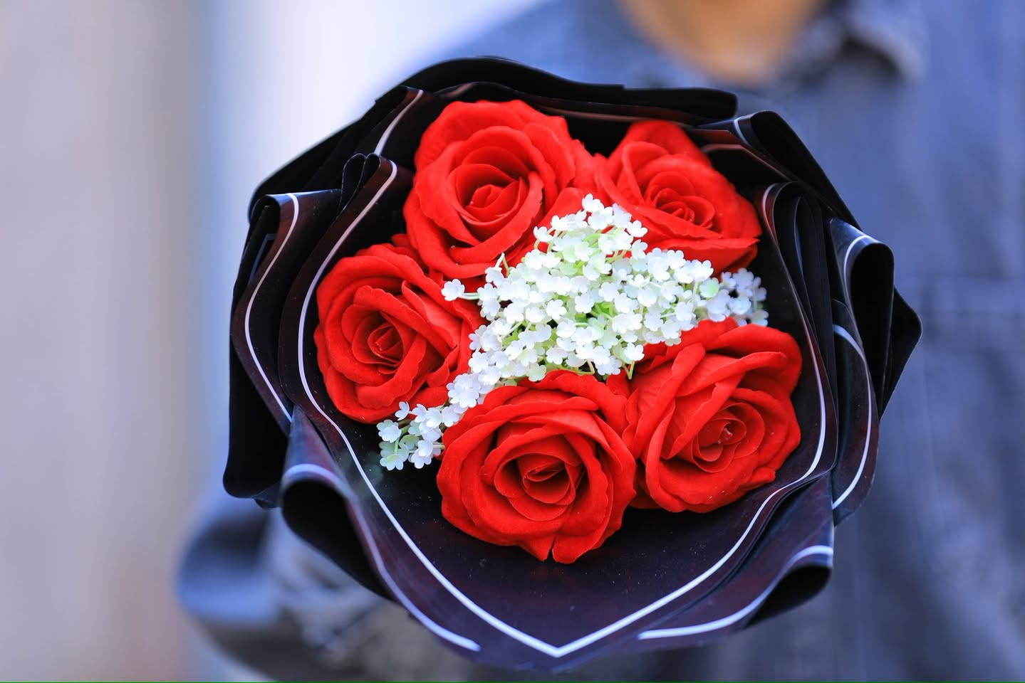 💫 تهنئة #خطوبة  💫    😍💍

بسم الله الرحمن الرحيم

(وَمِنْ آَيَاتِهِ أَنْ خَلَقَ لَكُمْ مِنْ أَنْفُسِكُمْ أَزْوَاجًا لِتَسْكُنُوا إِلَيْهَا وَجَعَلَ بَيْنَكُمْ مَوَدَّةً وَرَحْمَةً إِنَّ فِي ذَلِكَ لَآَيَاتٍ لِقَوْمٍ يَتَفَكَّرُونَ )
صدق الله العلي العظيم 

نبارك إلى الحبيب ( سيد زيد ) 💞
بمناسبة الخطوبة سائلين المولى عز وجل
أن يبارك له
ألف الف مبروك 💝❤️

لتصوير كافة المناسبات #المصور_كرار_شاكر
مع توفر طائرات الدرون الجوية عاليه الدقة ✈️✈️ 
ماعليك سوى الاتصال عل الرقم ***********  ☎️
أو مراسلتنا على الحساب

https://t.me/krarbkwvj100
