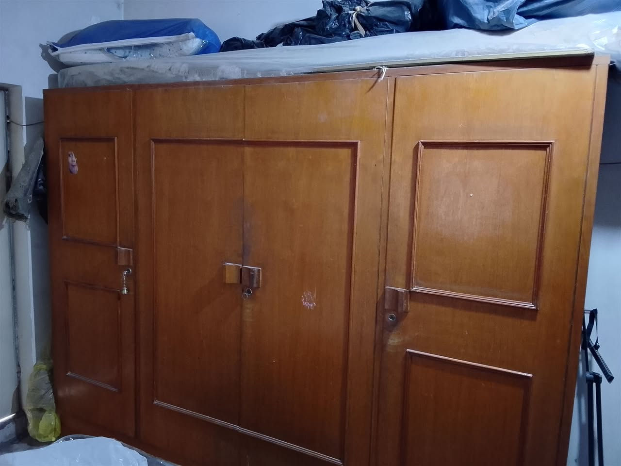 سلام عليكم كنتور ابو 4بوب البيع  ***********
