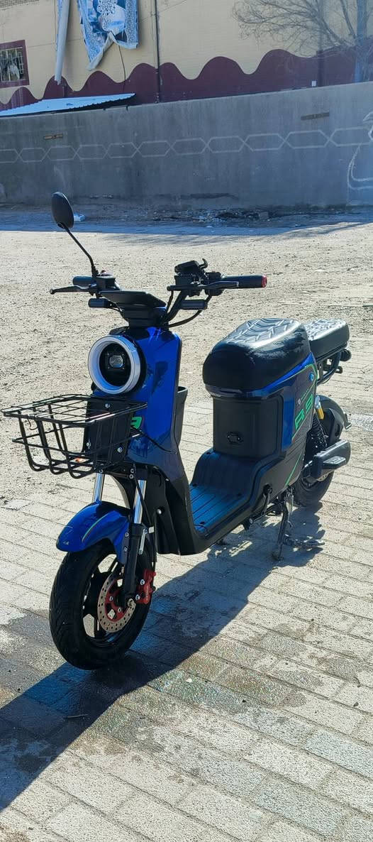 سلام عليكم
دراجة R9 للبيع نضيفة 
بطاريات العدد 5 مستعمله 5 اشهر
ربط بلوتوث
4 نمر سرع
نضام رجع خلفي
نشرات اماميه وخلفيه شغاله
هورن شغال
محمول هاتف
اشاير شغاله
صندوق امامي
تايرات لوك
بريك شغال 100٪
ما عدا الكفر الامامي مكسور
السعر 330
للاستفسار واتساب ***********
