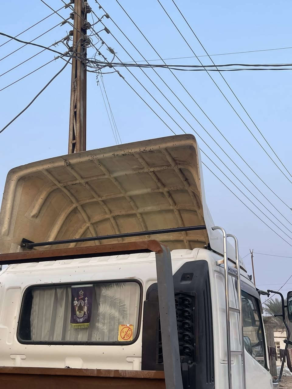 لبيع كاسحه هينو شيطان نضيفه لا كسر ولافطر ***********
