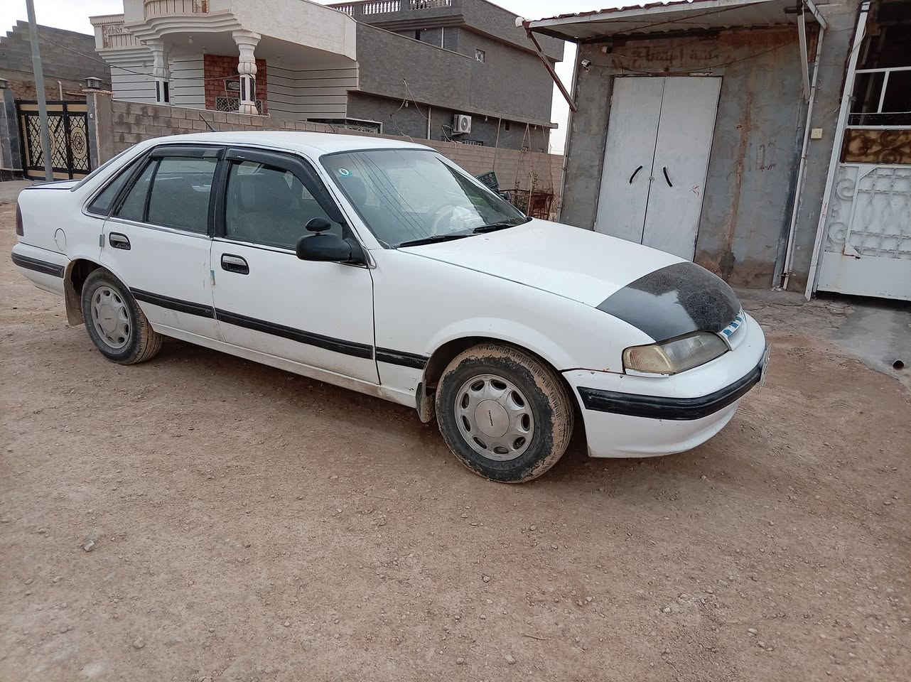 السلام عليكم ورحمة الله وبركاته سياره برنس موديل ١٩٩٥ كير عادي محرك ١٨٠٠ مفتوح جيد جدا شرط قطارة بالبانزين.سياره نضيفه منظومة بانزين كاملة فيت بمب وفلاتر ونوزلات وبلكات ووايرات بلكات واي سي جديد وبدلت الصالنصات كله جديد   رقم أنبار دولي انكليزي  دولي شرط التحويل سياره حلوه كامله من كل النواحي ترايك للبصرة  الله شاهد مال جناي كامله السعر ٣٢ و بيه مجال ويرهم مراوس بسيارة اوتوماتيك او اوميكا  هاتف *********** مكاني الانبار /حديثة
