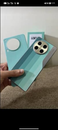 كامون ٣٠ 5G • ٢٥٦ • شاحن ٧٠ واط