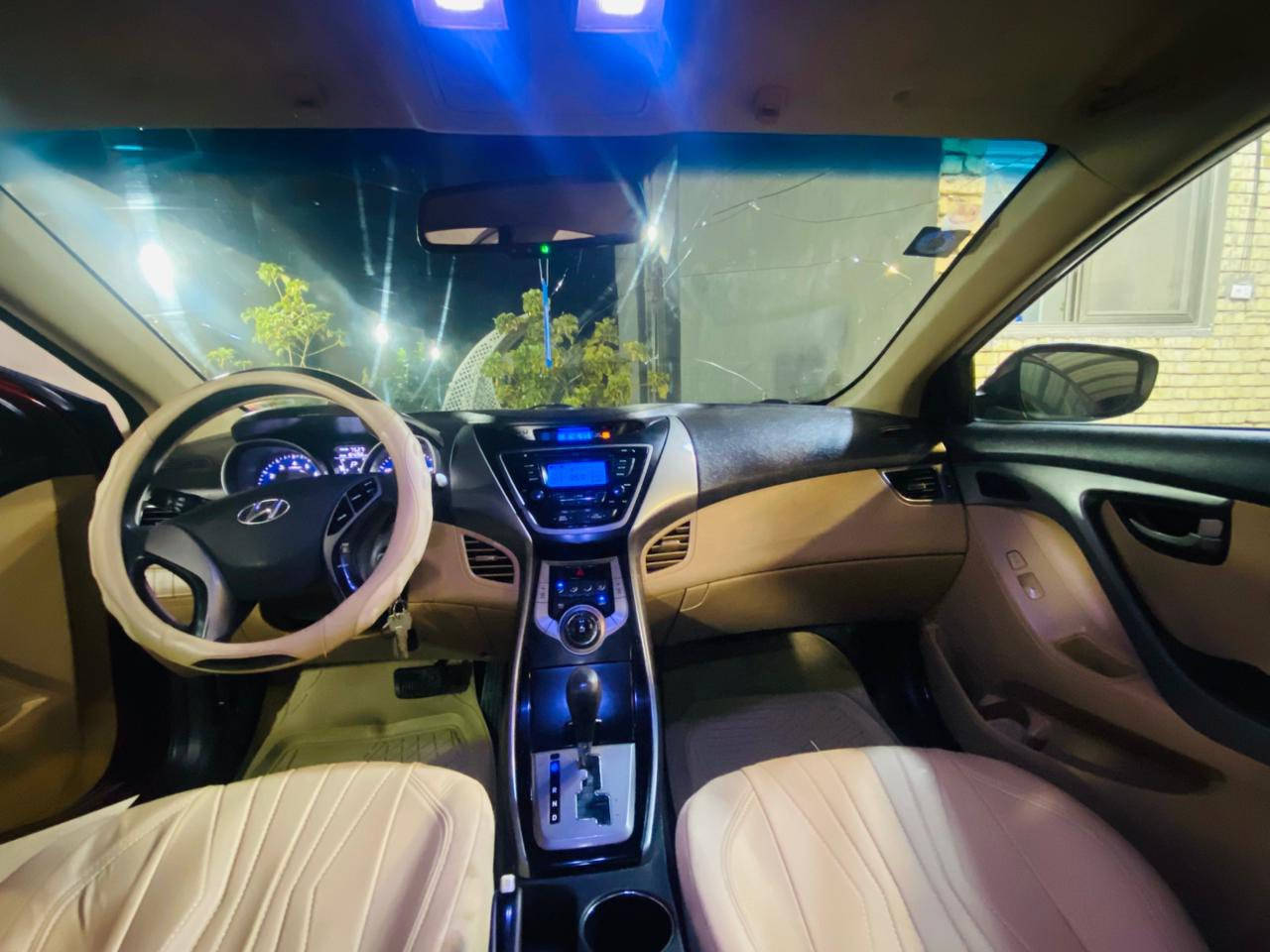 السلام. عليكم النترا ٢٠١٣ حادثه. باب. السايق ونفسه مصلحه   بدون دواخل وارد امريكي. ايربكات سليمه السعر110وبيها مجال رقم ***********
