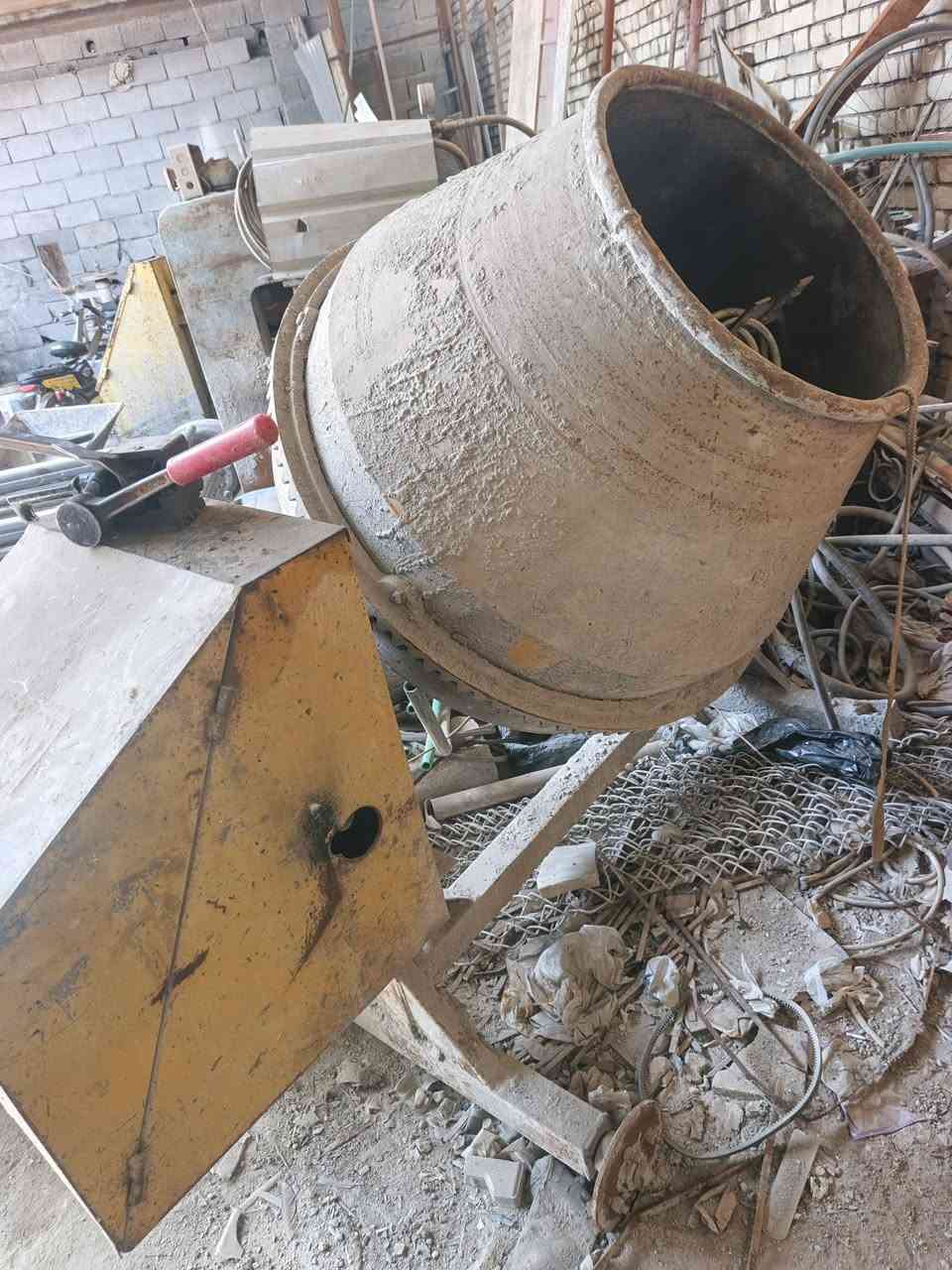 خباطة إيرانية نص كيس للبيع ***********
