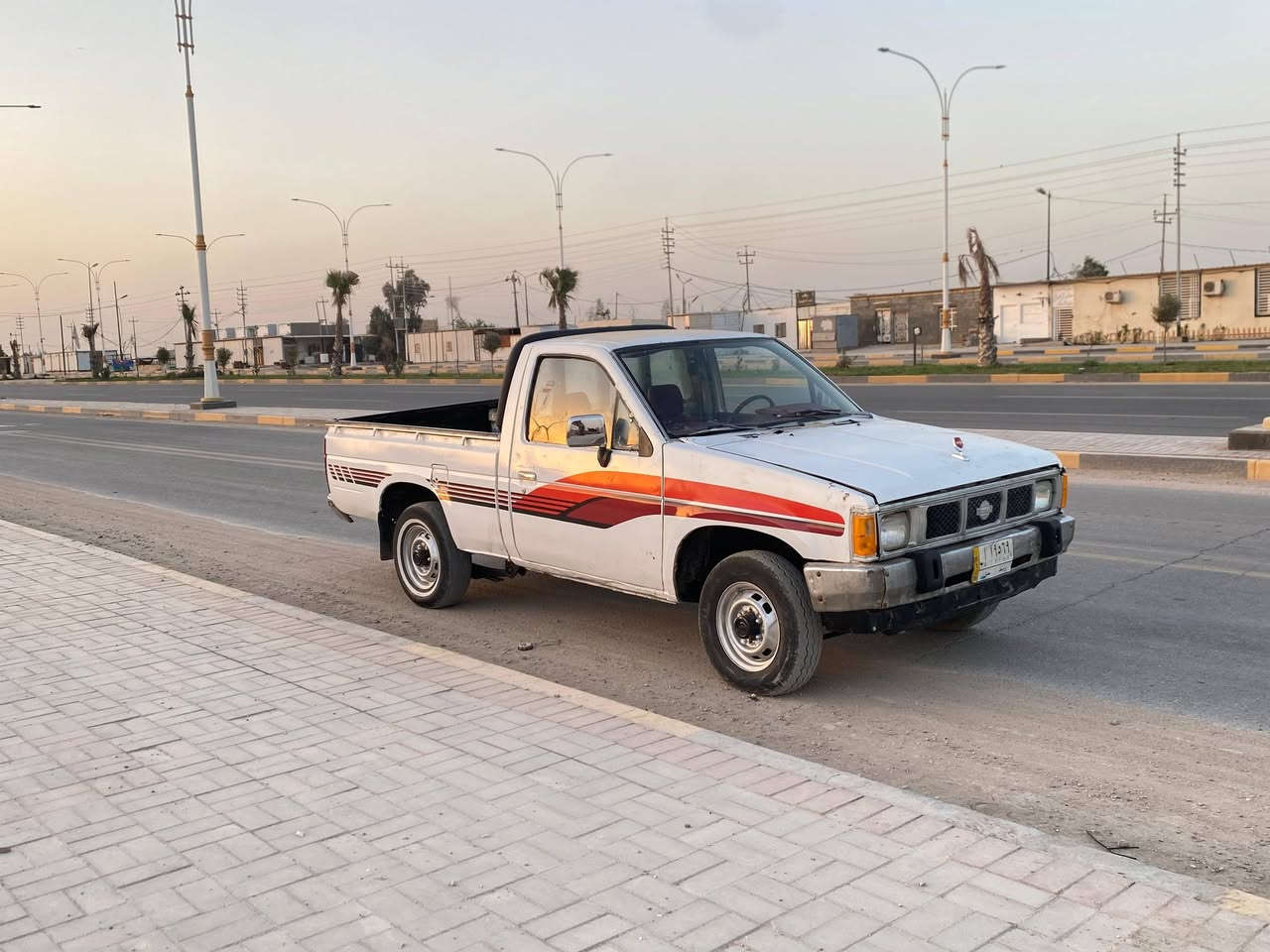 سلام عليكم بيكم نيسان موديل 92 مكفوله كفاله من عده صبغ جماليه محرك كير شاصي اكسل مكفولات دوشمه جديده كهربائيات كله شغاله حداديه نضيفه 
رقم واسط مشروع وطني مالك موجود مداور اي وقت
 مكان سماوه مركز المدينه سعر 27 /***********/////
مكلف بنشر
