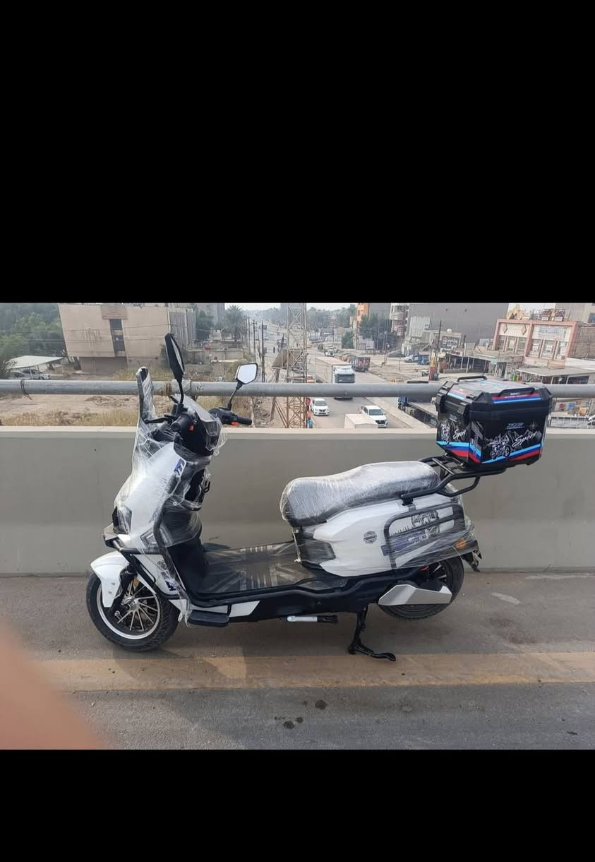 سلام عليكم دراجة صاعقه شحن للبيع فول مواصفات ملف 2500 بطاريات مسطره 38 امبير سرعتها 80حقيقي. وبالعداد يقرا 110. صار لي شهرين من اشتريتهه
 سبب البيع (مطلوب فلوس ) السعر 1000000مليون
للاستفسار ***********
