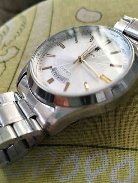 ساعة كاسيو قيم وخذ للحجز فقط واتساب
***********
