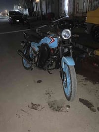 دراجه.شاينك مرقم بيه فقط باتري وسلف. مو شغال شد باتري يشتغل  وبيه خسفه...