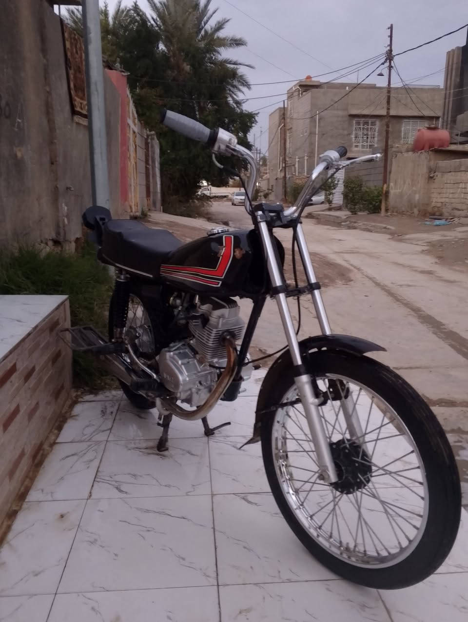 سلام عليكم دراجه نامه شلامجه شاصي 20  محرك 25. الدراجه جديد كفاله عامه اوراق.  دراجه. بل حقيقه احله من الصوره مكاني حله ابو غرق رقم الهاتف ***********
