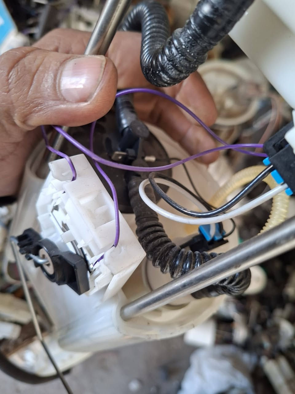 من رخصة صاحب المجموعة متوفر قواعد فيت بم موستنج و كمارو حديقدث و قديم جميع القطع اصلي تيست و تفصيخ *********** اذكر المديل و اذكر الك السعر تحياتي لكم
