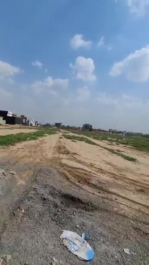 قطعة ارض للبيع طابو صرف استلام مال جريح عسكري تحويل ثاني يوم المساحه /190/متر الواجهة 9/ونص النزال /20/متر تفاصيل اكثر /***********/
