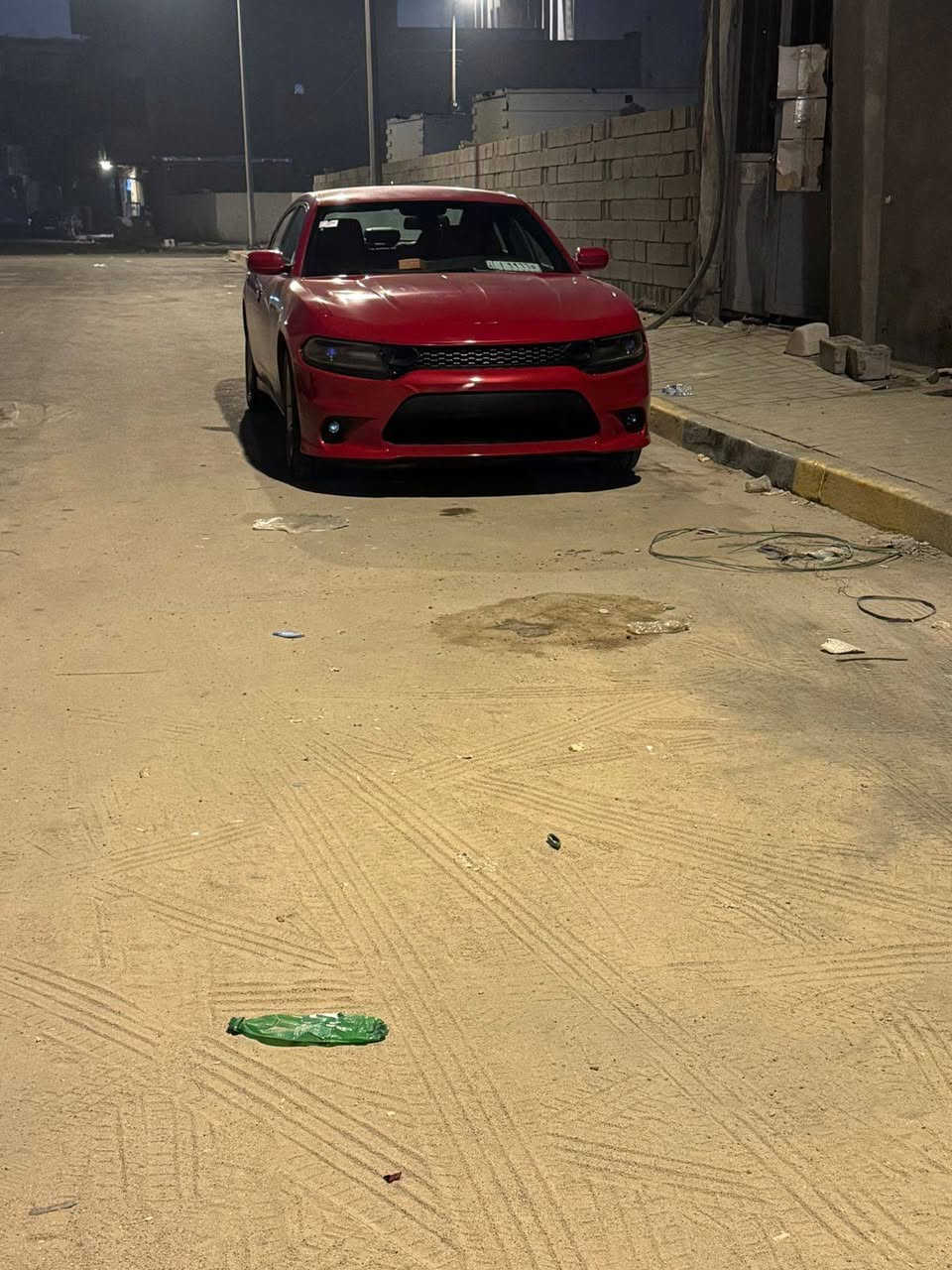 السلام عليكم جارجر 2016   رقم بصره سنويه ل ٢٨  بيها جاملغ وبنيد والجاملغ الخلفي ربع من عنده مصبوغة عام جماليه جاهزه تبريد حداده كهربائيات مكان بصره معقل *********** البصرة, العراق
