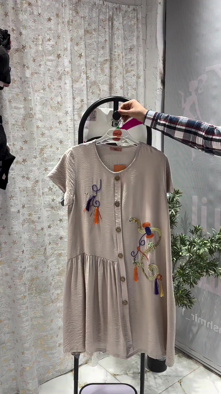 ⁨ ✨ ازياء كشمير ✨
-
٠أناقة بسيطة ولمسة ناعمة تكمل أطلالتكِ في رمضان 🌙
٠وتمنحكِ الراحة في أجواء الصيف 
-
٠ قياسات المتوفرة /  m , L , xl 

٠ متوفر خدمة توصيل /
٠ داخل النجف و الكوفه 3000 
٠ جميع محافظات العراق 🚕 5000
للأستفسار أكثر مراسلة دايركت او عن طريق واتساب ***********

#ملابس_نسائیه #رمضان2026 #نجف⁩
