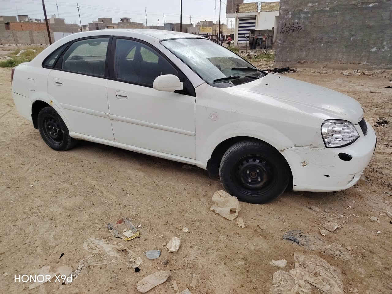 ٢٠٠٤ سعرها ٣٨ 
كير عادي متجاية 
مكينة تبريد صدر بحالة جيدة 
مماني بغداد ***********
