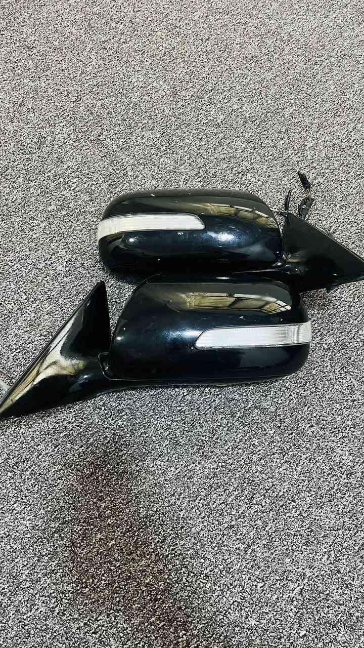 مرايات جانبية كامري  يرهمن من موديل7 الى 10. السود شفط واشارة وترحيب وارد يابان مال حاوية. ب120. والسلفر امريركي. ب60


**إذا كنت صاحب هذا الإعلان وتريد حذفه لأي سبب، رجاءا أرسل رسالة إلى الدعم الفني**