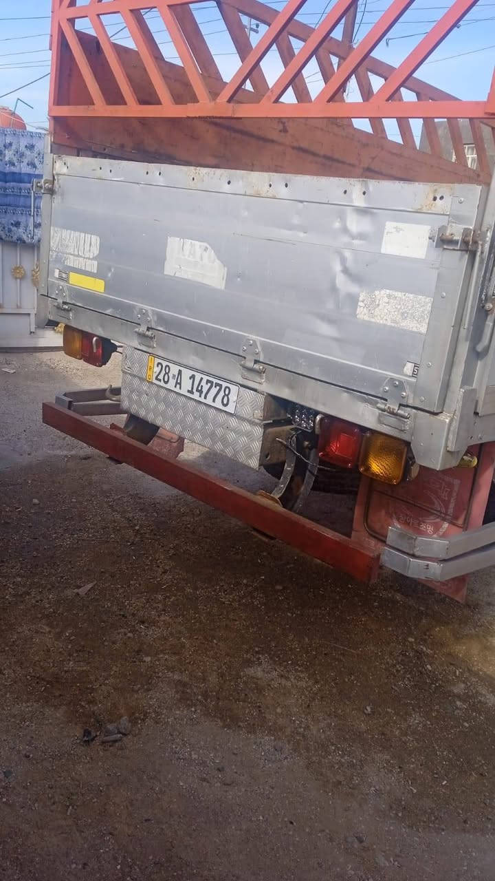 هينو طيره مكينه 80 تخم تاير جديد السياره مكفوله كفاله عامه معروضه ب 155 ورقه رقمها نجف انكليزي  . ***********
