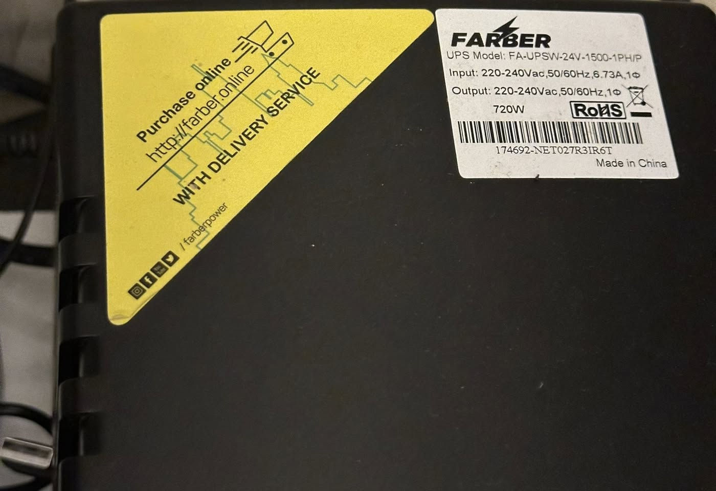 تجميعة ألعاب كاملة – 

 المواصفات:
 
• i7-10700 (8C / 16T)
 
• Palit RTX 3070 Ti GameRock (Crystal Design)
واجهة زجاجية RGB، 3 مراوح، غطاء علوي معدني
 
• RAM 16GB DDR4
 
• NVMe 256GB + SSD 1TB
 
• تبريد مائي Deepcool L240
 
• PSU 750W
 
• كيس Fantech زجاجي مع مراوح 4 تبريد ممتاز جدا

 شاشة ASUS 144Hz Full HD ips
 ماوس 12400dpiريد راكون RGB
 كيبورد ميكانيكي بلو سوج حجم 60%
 باد ماوس نوعية ممتازه 
 UPS Online FARBER

شباب التجميعة كلش جديده ومرتبة وقطع نظيفة جدا واستخدامها ممتاز ومحافظ عليها كلش 
كراتين بعض القطع موجوده وكارتون الكيس والشاشه موجودات 

بالنسبه لحرارة الكيس 
77 الكارت تحت اقوى ضغط 
حرارة المعالج ماتصعد اكثر من 66 تحت الضغط بسبب التبريد المائي

السعر مليون و350
مكاني البصرة حي الجامعة والي يحب توصيل موجود 
 هـ/***********
