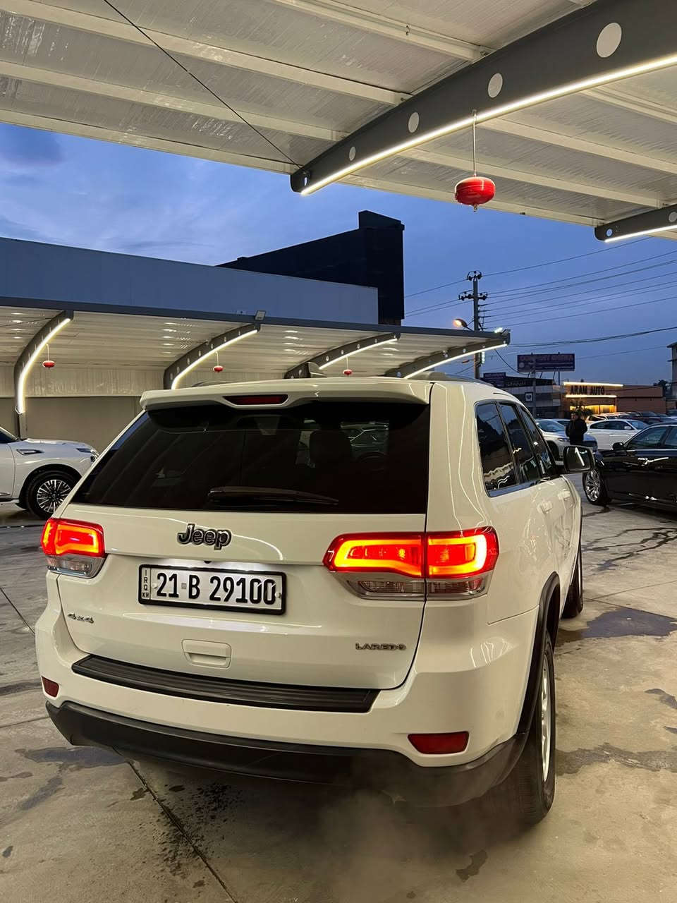 جيب لاريدو ٢٠١٤ مرغوب

6 سلندر محرك (3600) . 
عدد المسافة 124 الف
بصمة بصمة أبواب.
كراسي كهرباء  
شفتات بلستيرن
قطعتين تبريد
دبع رباعي
نضام eco أقتصادي.
نضام APS.
مانع أنزلاق.
تحكم ستيرن+مثبت سرعة.
نضام صوت 
حساسات 
قطعة جاملخ خلف السائق صبغ امريكا بدون ارباك 
وبدون دواخل
تخم تاير ياباني جديد + صدر جديد 

 مكان السياره سليمانية
~~~~~~~~~~~~~~~~~,,,
ل استفسار ***********
