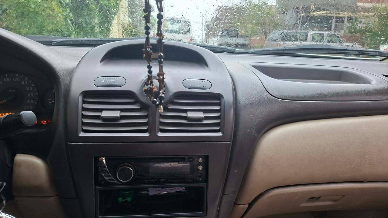 نیسان سەنی کۆڕی 2010 سپی سەدەفی گێڕ ئۆتۆماتیک 
مەکینەی سپی ١٨ مەرغوبە
چملخ سوچێکی بۆنیدەکەی بۆیاخە
تازە مەکینەی تشفیت کراوە
دوپارچە بۆیاخ هەیە 
تا ٢٠٢٨ سەنەوی تازەیە 

سعر : داوای بکە لە کۆمێنت ڕاستەوخۆ بۆت دێت 🤖 

بەناوی خۆمەوەیە یچ ناوی نەگرتوە 
249 هەزار رۆشتوە

بۆ زانیاری زیاتر پەیوەندی بە خاوەنی 

***********
