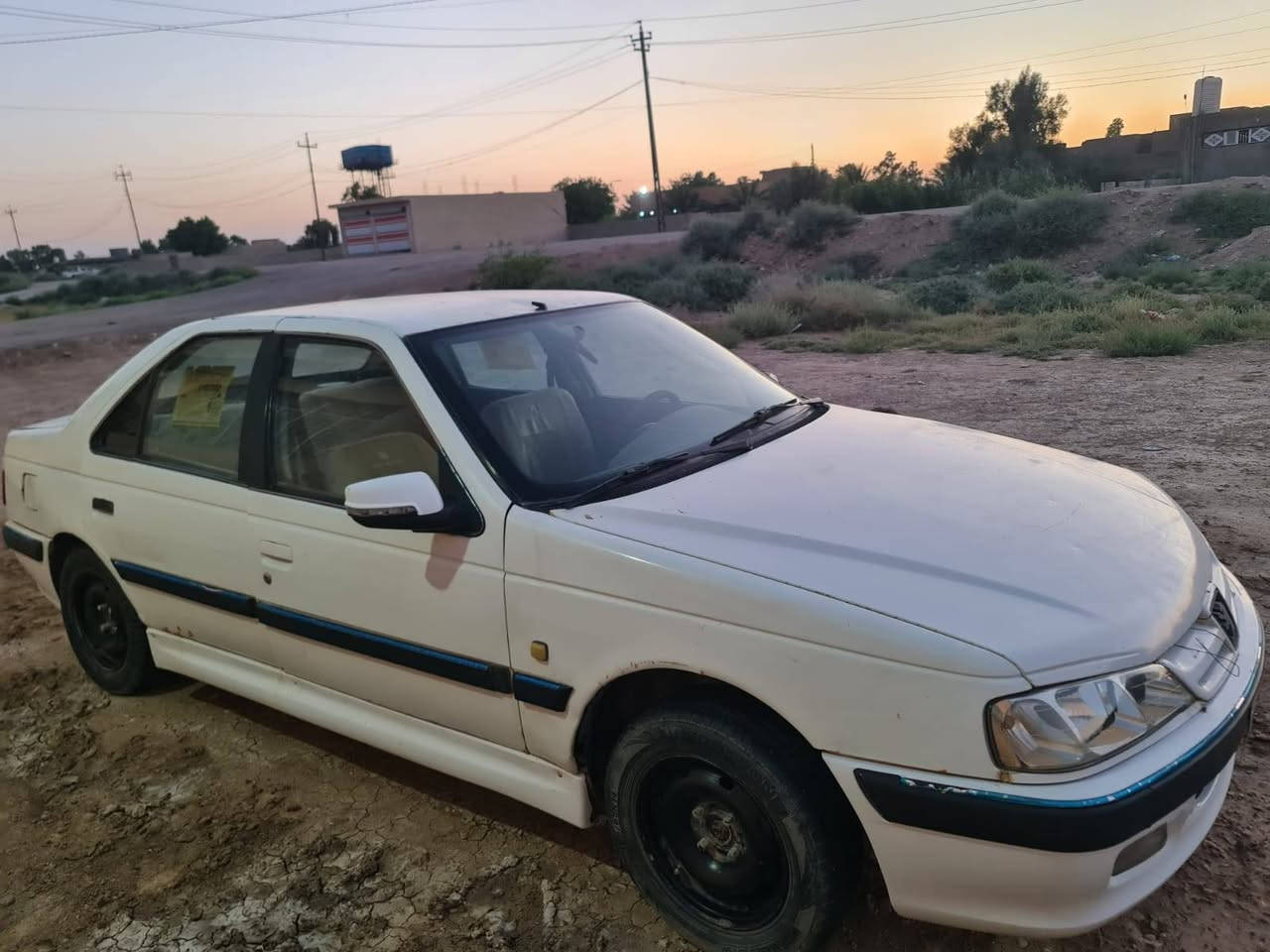 بيجو باص هديل 20012سنويه مجدده20030السعر 23وبيهه مجال الشراب رقم الهاتف ***********
