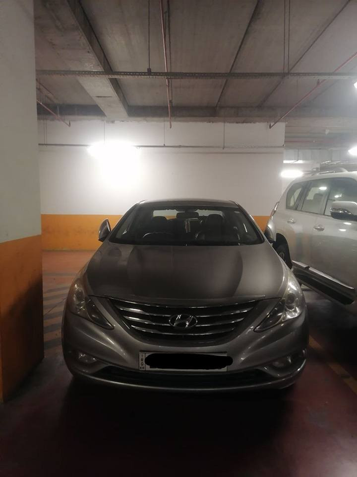 سيارة Hyundai Sonata بحالة جيدة واستعمال شخصي.
🔹 محرك 2.0L قوي واقتصادي
🔹 تحكمات على الستيرن
🔹 تبريد قطعتين (أمامي وخلفي)
🔹 فول مواصفات بدون تشغيل بصمة
🔹 السيارة جاهزة للاستخدام اليومي
🛠 الملاحظة:
يوجد بارد في الباب الخلفي فقط.
💰 السعر: (120 ورقة) قابل للتفاوض بالمعقول
📍 الموقع: (الموصل)
📞 للتواصل: (***********) موصل, نينوى
