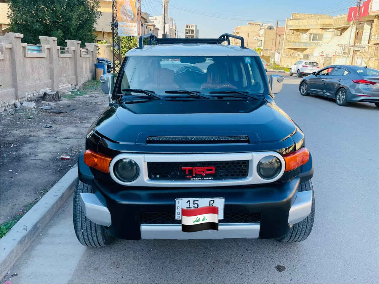 اف جي FJ 2007
سيارة فول فول مواصفات ( اي تراك + دفلوك + دفع رباعي 4*4 + دمام خلفي بلادي + بوصلة + شاشة + كاميرة وحساسات خلفية …..)
سيارة نظيفة جداً ( كير محرك صدر تبريد مكفولات )
وارد امريكي حادث جاملغ خلفي فقط 
السيارة صبغتها على ايدي وعندي فيديو قبل الصبغ
بجم وشواصي ولغود والخلفي كبس شركة
رقم انبار الجديد
السعر 133 ورقة
للاتصال *********** اتصال + واتس
بغداد السيدية بغداد, العراق
