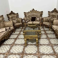 قنفات رئاسي للبيع سعرها معه طبلات ٤٠٠  للستفسار ٠٧٧٤٨١٠٧٦٩٦