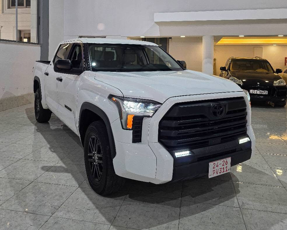 Toyota Tundra 2024 SR5
V6 3.5 (TWIN TURBO) 4X4
389 horsepower and 479 lb-ft torque 🏁
*********** 📞💬 أربيل, العراق
