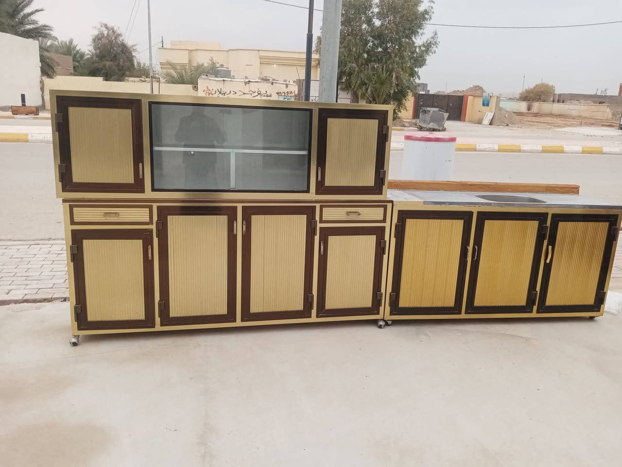 يوجد كاونتر مترين فول نضيف الاستفسار على هاذا الرقم ***********
