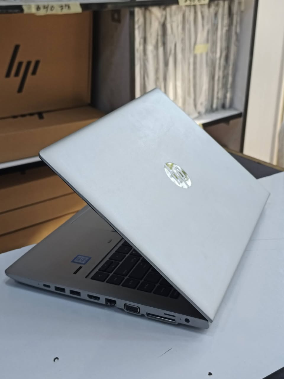 Hp ProBook 640 G5 🔴🔴
المعالج Cor i5 الجيل الثامن
الرام 8 كيكا DDR4 
الهارد 256 كيكا SSD 
حجم الشاشة 14.1
ضمان 10 ايام استبدال في حال وجود مشكلة
متوفر توصيل لكافة المحافظات 
السعر 245 الف شامل التوصيل 
للتواصل و الطلب خاص او واتساب 
***********
