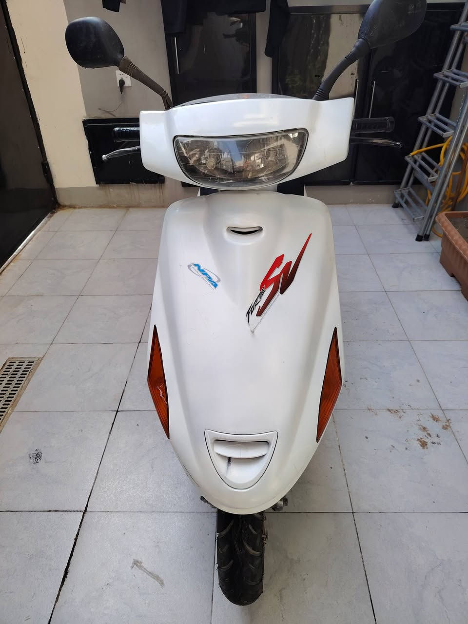 للبيع فراشه حاويه كلهه بلاديه سوادات جارده مكينه ناعمه شلعه فول كهربائيات كلهه شغاله سلف هندر كامله علفحص السعر425اي استفسار ***********عنواني نجف موجود واتساب
