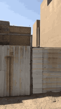 السلام عليكم قطعة ارض للبيع 150 متر الواجهة 7،5 والنزال20 حي السلام الطوبجي ( الجتة ) طابو سكني صرف باسمي بالقرب من المدرسة الصينية خلف ابو فادي المضمد محلة 410 منطقة تبليط جديد خدمات كاملة القطعة جاهزة للبناء وساحبلها ماء ومجاري للاتصال ***********
