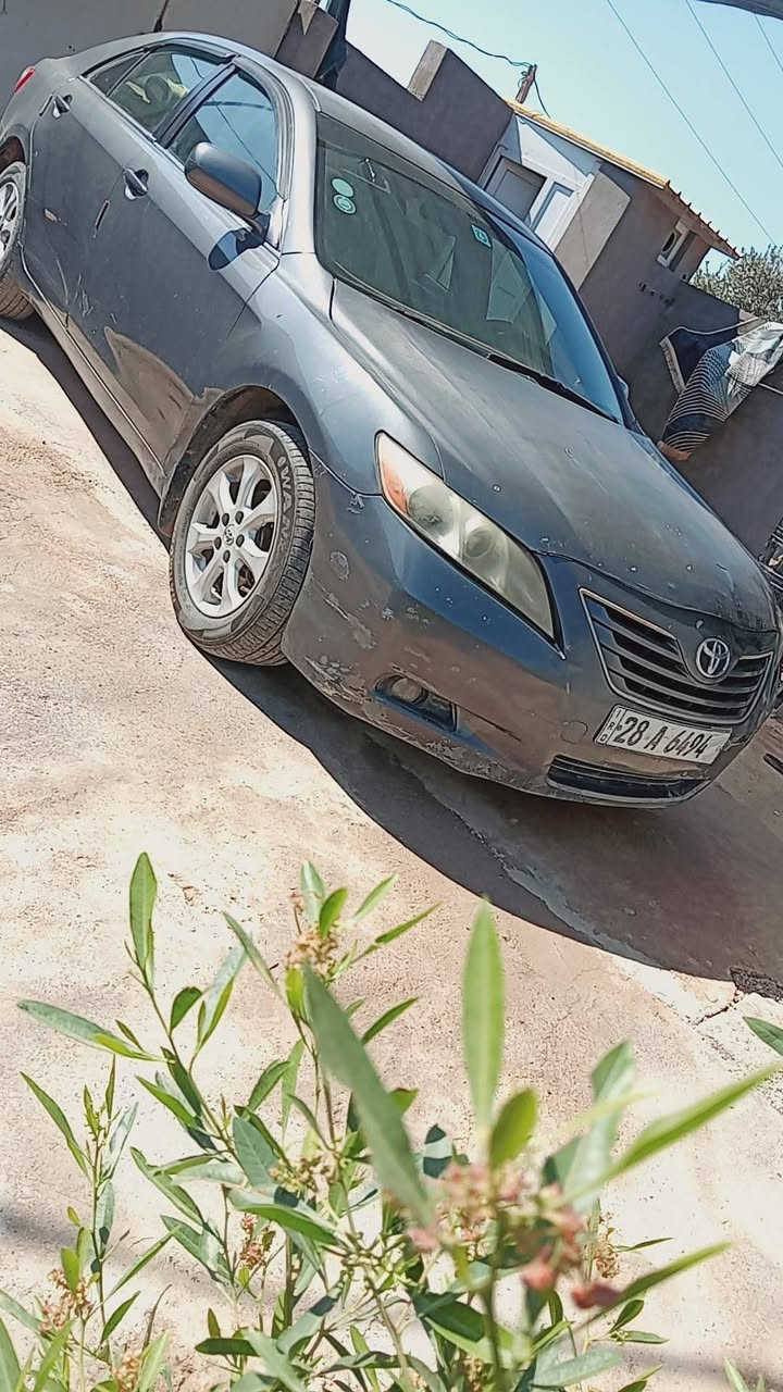 السلام عليكم
رمضان مبارك عليكم 
كامري للبيع ٢٠٠٧ رقم انكليزي سنوية غير نافذه
تايرات شادلها جديد محرك ٤ سلندر والكير مبدل 
رقم الهاتف *********** مكان السيارة ديالى
السعر ٧٩ $
