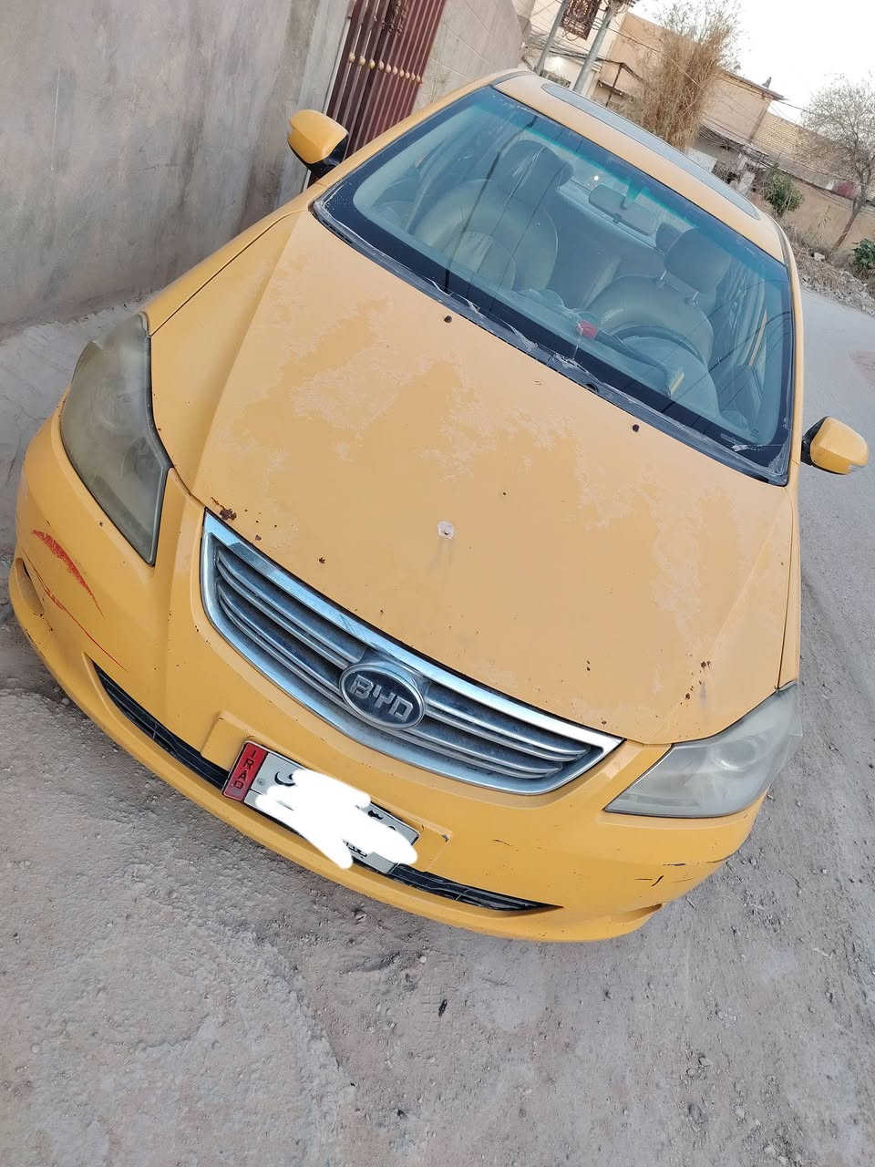 (BYD)موديل 2013
محرك بلادي نظيف لاتنقيص ولاتبخير
گير نظيف مرتب محتاج تبديل دهن فقط
سيارة مال مزاد ماشية 162000 الف فقط
اللون أصفر گشر نظيف محتاج بولش بسيط وبيهه خياسات بسيطة جدا
الصدر80% محتاج درايم  شفت واحد ودبل فقط
دواخلهه نظيفة معاملة الرقم ماشية كم يوم وتخلص وبعدني مامحولهه بأسمي لسه يعني گبل تستلم سنوية باسمك  مصفرة هيئة وغرامات 
والشراي يجي ويگلب ويفحص ويقتنع بنفسه ليعتمد ع المنشور
السعر 50ورقة وبيهه مجال بسيط وبالخدمة
مكاني كربلاء

اتصال***********
