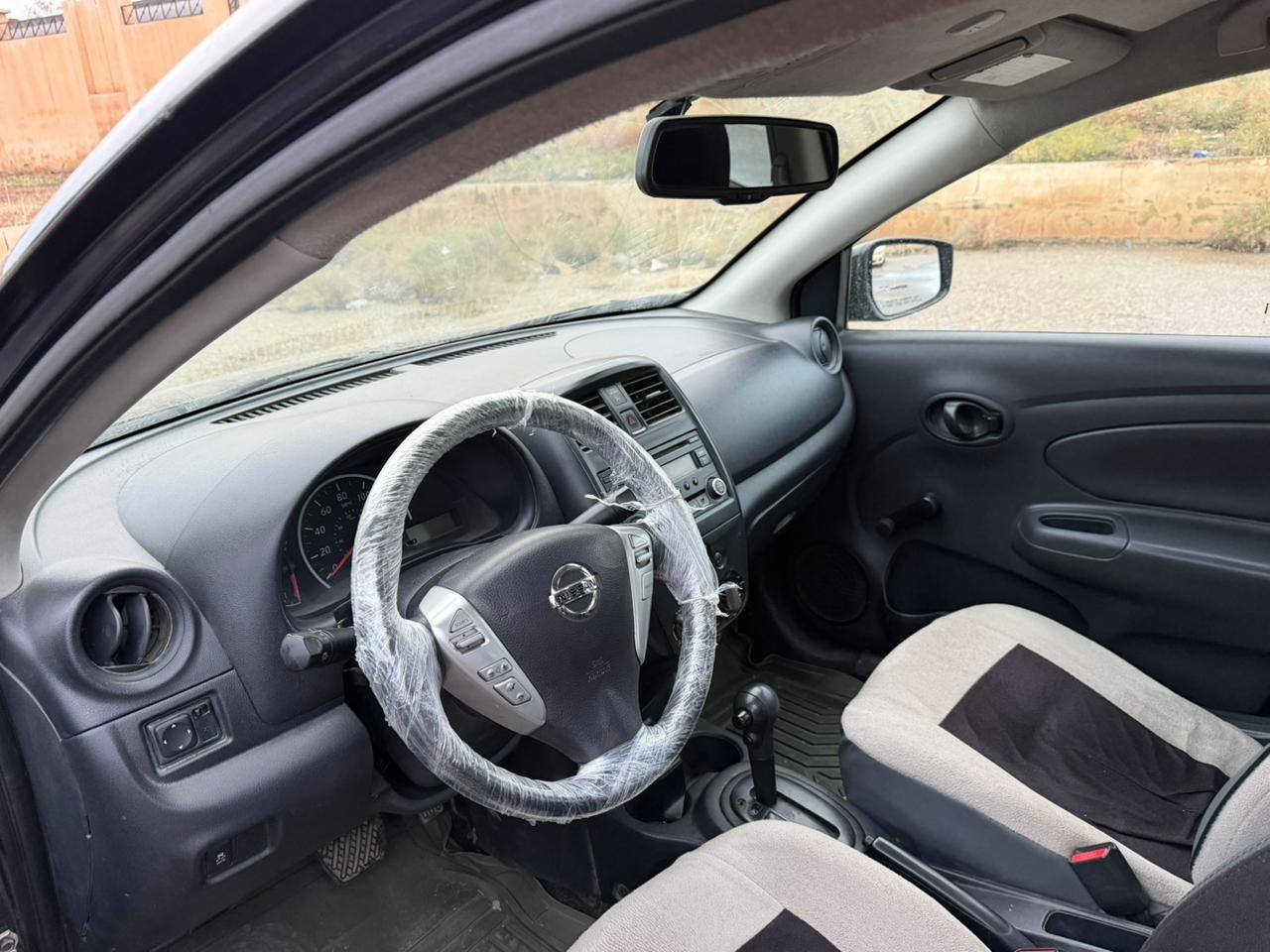 نیسان ڤێرسە مۆدیل2017تۆماتیک سوکان ڤۆلیۆم ABSودژەخلیسک و باڵ و یەدەنیکل سەنە وی نوێیە بەناوی خۆمە گێڕو مەکینە بەشەرت سێ پارچەی بەس پەمە نرخ89گەڵا***********
*********** كويسينجاك, أربيل
