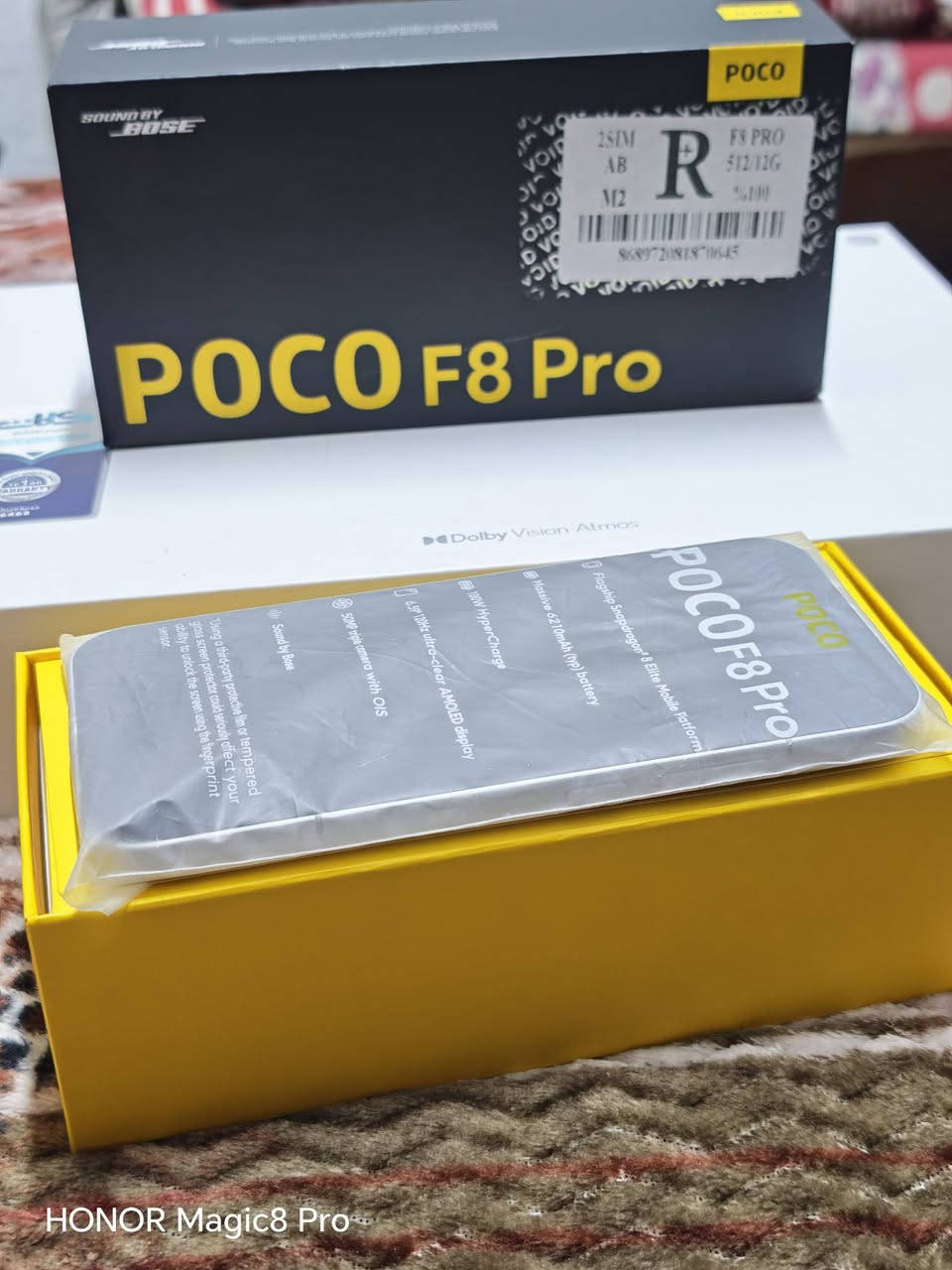 للبيع Poco F8 Pro اخو الجديد السعر 750 المكان كربلاء
مواصفات الجهاز ⬇️⬇️⬇️

المعالج : Snapdragon Elite الرائد بدقة تصنيع متطورة (3) نانومتر).

المعالج الرسومي Adreno يقدم قفزة هائلة في الأداء وتقليل استهلاك الطاقة).

الذاكرة العشوائية (RAM): تأتي بسعة 12 جيجابايت من نوع LPDDRSX السريع جداً تصل إلى 9600Mbps).

ذاكرة التخزين  512 جيجابايت من نوع 4.1 UFS عالي السرعة.
                   ⬇️   ( البطارية والشحن )  ⬇️

ه السعة بطارية ضخمة جداً بحجم 6210 مللي أمبير

الشحن السلكي: شحن فائق السرعة 100 واط

HyperCharge يشحن الهاتف بالكامل إلى %100 في حوالي 37 دقيقة فقط عند تفعيل وضع المعزز).

الشحن العكسي يدعم الشحن العكسي السلكي لتغذية الأجهزة الأخرى بقدرة تصل إلى 22.5 واط
 
                        ⬇️  (  الشاشه ) ⬇️

النوع : POCO HyperRGB AMOLED مخصصة لحماية العين ومقاومة الوميض.

الحجم: 6.59 بوصة بإطارات نحيفة جداً وشبه متساوية الأطراف).

الدقة : 2510 × 1156 بكسل وضوح ممتاز يقارب الـ 2).

معدل التحديث يصل إلى 120 هرتز

معدل استجابة اللمس حتى 480 هرتز

ويصل إلى 2560 هرتز Instant Touch

Sampling Rate عند تفعيل وضع مسرع

الألعاب (Game Turbo).

السطوع ذروة سطوع تصل إلى 3500

نيتس (Nits).

الحماية طبقة زجاج Corning Gorilla Glassi ودعم ودعم لتقنيات +Vision Dolby 9 HDR10 .

                  ⬇️  ( الميزات الإضافية ) ⬇️

مقاومة الماء والغبار حماية كاملة بمعيار IP68 (مقاوم للغمر في الماء العذب.

بصمة الإصبع مستشعر متطور يعمل بالموجات فوق الصوتية (Ultrasonic) مدمج تحت الشاشة أسرع وأدق بكثير.

الصوت مكبرات صوت استيريو متناسقة مدوزنة بالتعاون مع Bose وتدعم تقنية.Dolby Atmos

الشبكات يدعم تقنيات الجيل الخامس 5 وشبكات 7 Wi-Fi الحديثة، بالإضافة إلى دعم ال SIM.

الوزن والسماكة يزن الهاتف 199 غراماً، وبسماكة 8.0 ملم فقط رغم حجم البطارية الضخم.

شراي راسلني خاص مكاني كربلاء

.


**إذا كنت صاحب هذا الإعلان وتريد حذفه لأي سبب، رجاءا أرسل رسالة إلى الدعم الفني**