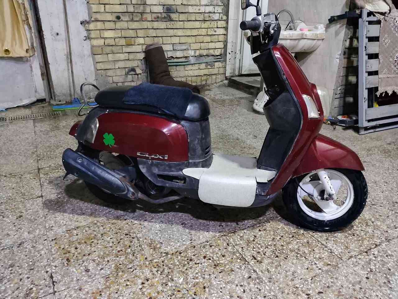 السلام عليكم بوليس للبيع شغاله سلف وهندر  مكينه ناعمه خرسه شلعه ومعدل تخبل كفرات ختم واحد كيج البانزين شغال قفل ستيرن شغال  السعر450   المكان مدينة الصدر 
***********
