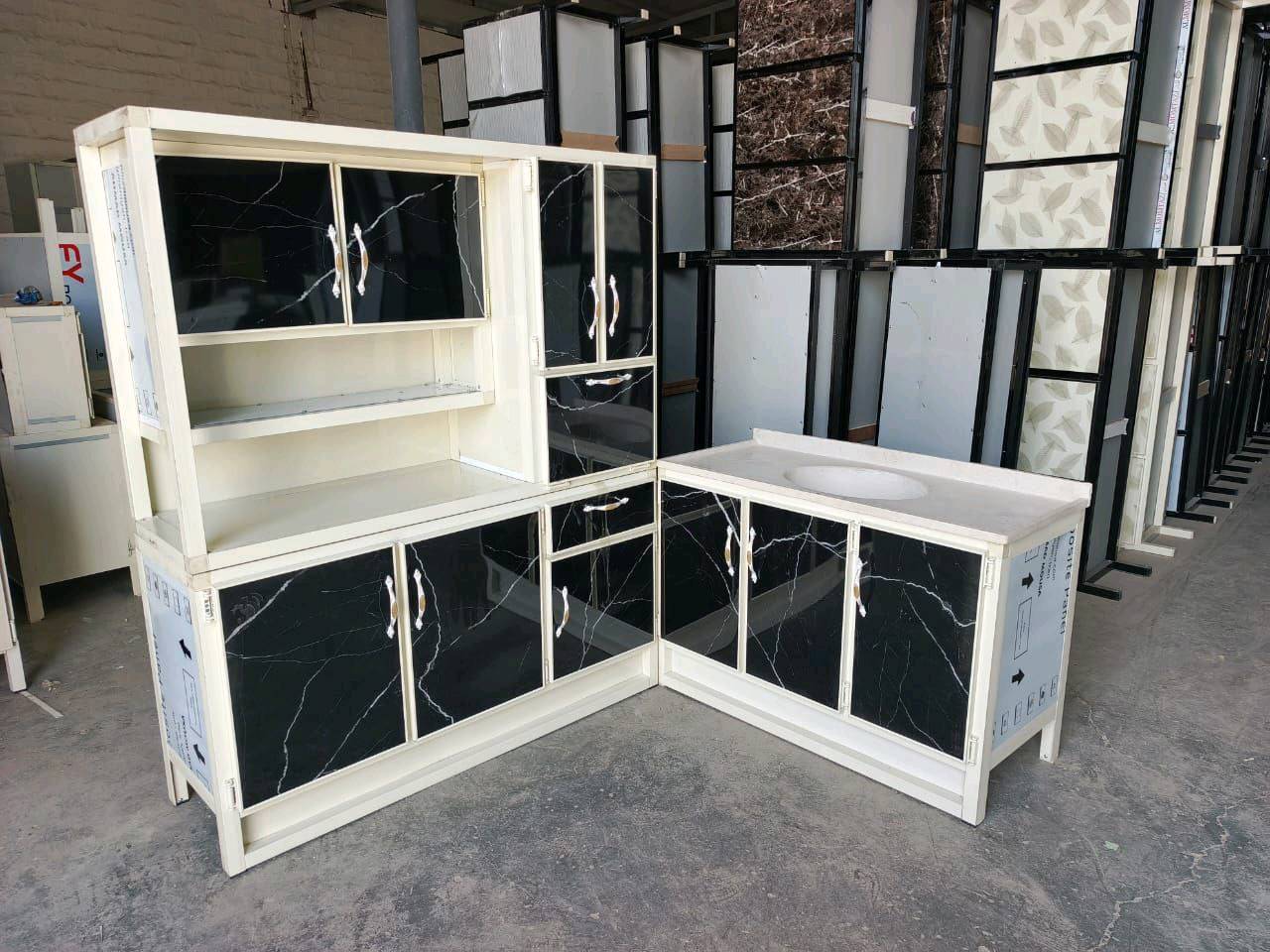 كاونتر متر ونص  مع سنك مرمر متر و 20 

سم السقف الارضي مقوى بخشب. 🦾🦾

السعر 275🫰🫶🫶

توصيل الجميع محافظات العراق 

الاحجز والاستفسار راسلو الصفحه