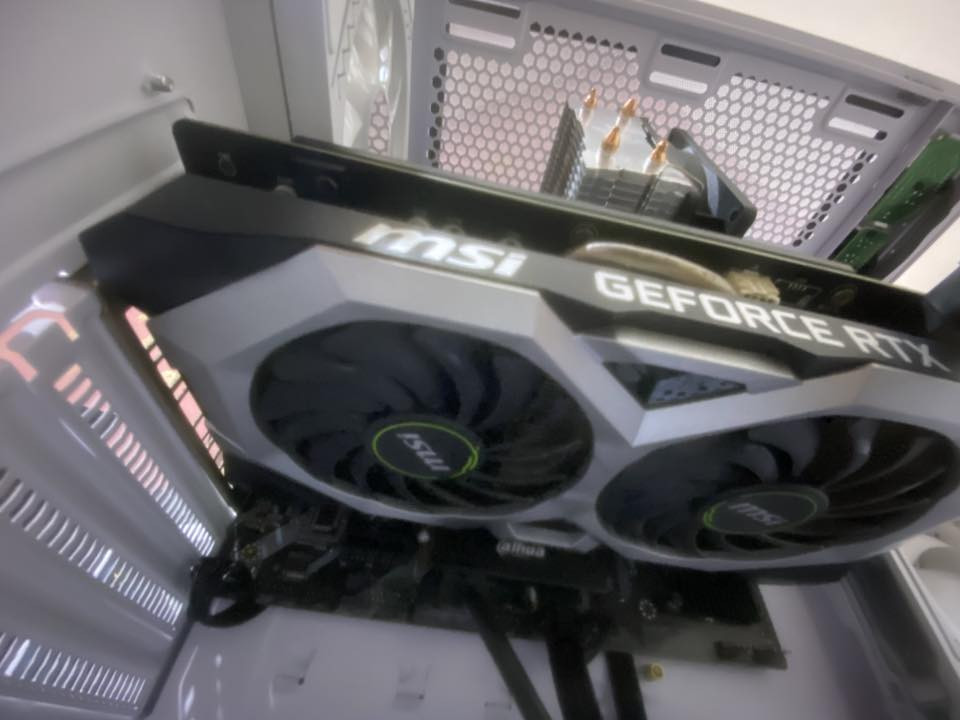 Pc / للبيع
R5 5500
RTX 2060S 8G msi
RAM 16G 3200MHZ 
M.B450L+B
GX sport 650w bronz 80+
مبرد غازي من RUIX   X2000
 
كيبورد من HXSJ ميكانيكي بلو سوج
ماوس لا سلكي 
و سماعه Hyper X

مستعمله 5 شهور 
 ماعندي توصيل 
مكاني البصرة الزبير ***********
السعر 800 و بيها مجال
