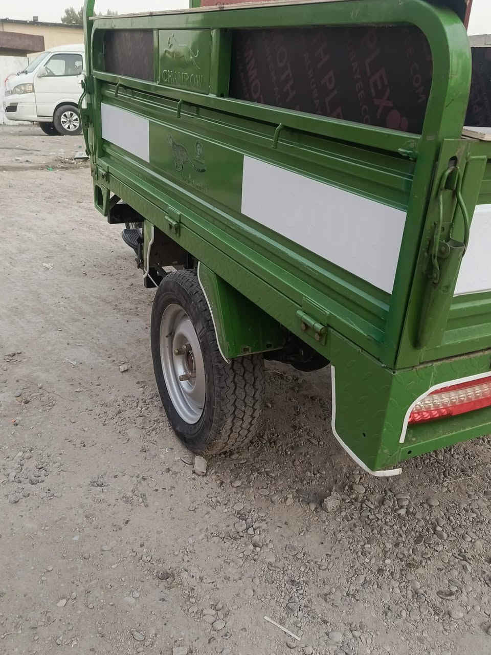 سلام عليكم ستوته موديل 2024 كلش جديده مكفوله كفاله عامه جديده كلش سعر 2300 مكاني بغداد تقاطع درويش مال دوره
***********
