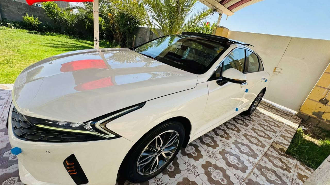 سلام عليكم للبيع K5 خليجي
موديل 2023
ماشيه/40 ألف
فول مواصفات 1/1
بانوراما 
مري شفط 
كشن كهرباء
كامره اماميه
كامره خلفيه 
كامره جانبيه +محيطية
رقم أربيل
ويل كروم 
وبعد مواصفات هواي
العنوان واسط الزبيدية
الستفسار /0780037815


**إذا كنت صاحب هذا الإعلان وتريد حذفه لأي سبب، رجاءا أرسل رسالة إلى الدعم الفني**