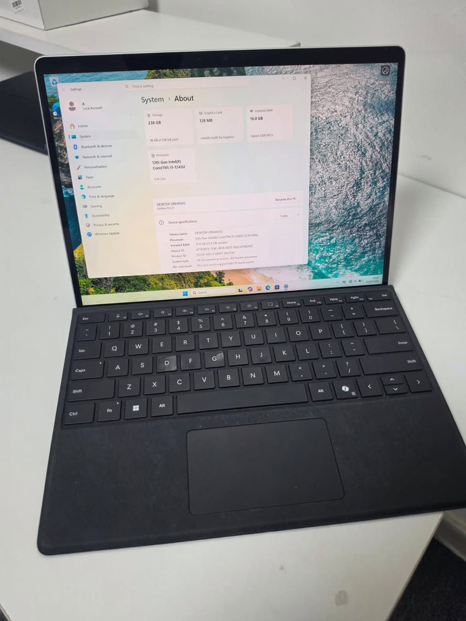 🔥 Surface pro 9 🔥

I5-12th gen
16gb
256gb


**إذا كنت صاحب هذا الإعلان وتريد حذفه لأي سبب، رجاءا أرسل رسالة إلى الدعم الفني**