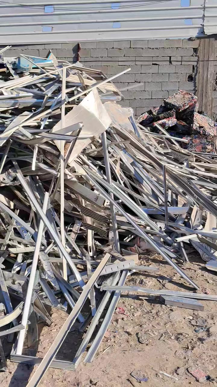 راصطه المنيوم للبيع للستفسار ‎
‎0772 767 8697
