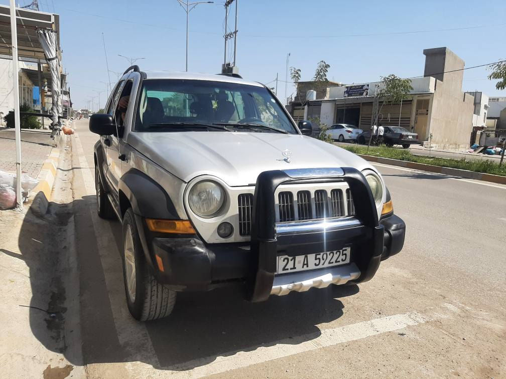 جێب لیبرتی 2006بەناوخۆمەوەیە سەنەوی وڕەقەمی نوێیە دەفتەربەنزینی لەگەڵە *********** +*********** كركوك, العراق
