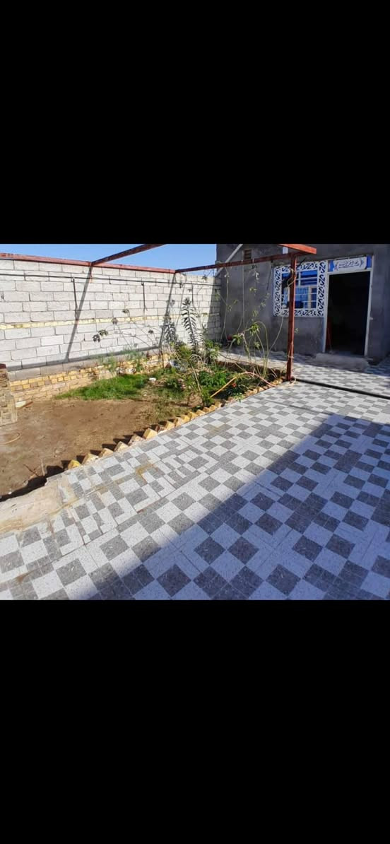 دار سكن للبيع 🏠 طابو زراعي سند 25  300 متر  بااسمي بي  🌹
  وراء عمارات الزيتون غرفتين🛌🛌 نوم وصالتين وبراني ومطبخ🌹 وصحيات داخليه وخارجيه وطارمه 8 *12 وبي محل بالمقدمه الاساس كونكريت رفت السطح شتايكر + ايزو كام بيت كلش حلو ونظيف سعره حلو 43 بيه مجال شراي بخير وتدلل 🌿♦️🌹
وبي خطين كهرباء 
#اي استفسار اكثر واتساب ☎️
#الاتصال‏‪***********‬‏📞
#الثاني‏‪***********‬‏☎️
