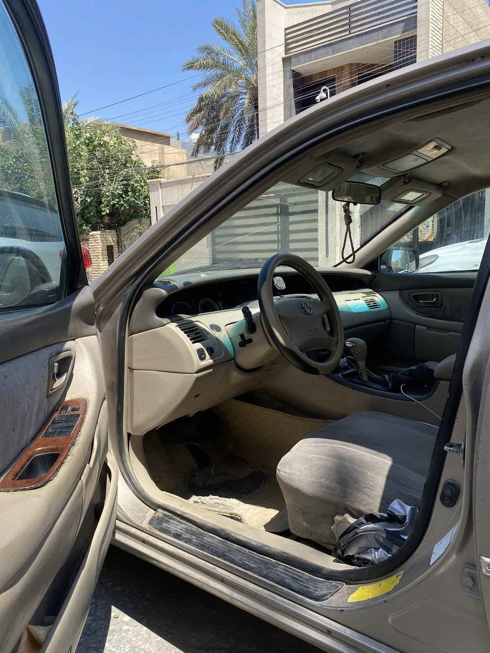 السلام عليكم
للبيع فقط تويوتا افلون 2002 خليجية
سعة المحرك : 3000 / v6 
اللون : شمباني / داخل مخمل عسلي 
شاشة اندرويد 
سبوفر دمام بالصندوق الخلفي 
السيارة بدون حادث 
بيها ٤ قطع صبغ اثر جراد 
لوحاتها سليمانية / بأسمي تحويل ثاني يوم 
السيارة شادلها صدر جديد وية الدبلات 
راديتر ومنظومة جديدة 
ادامة كاملة على المحرك 
سيارة مال جني ونظيفة 

السعر 78 ورقة وبيها مجال 
مكاني بغداد / حي القاهرة


**إذا كنت صاحب هذا الإعلان وتريد حذفه لأي سبب، رجاءا أرسل رسالة إلى الدعم الفني**