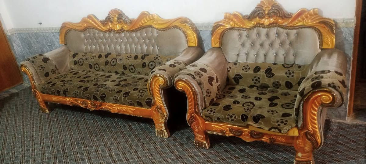 تخم صاله أو استقبال خشب للبيع
للتواصل ***********
